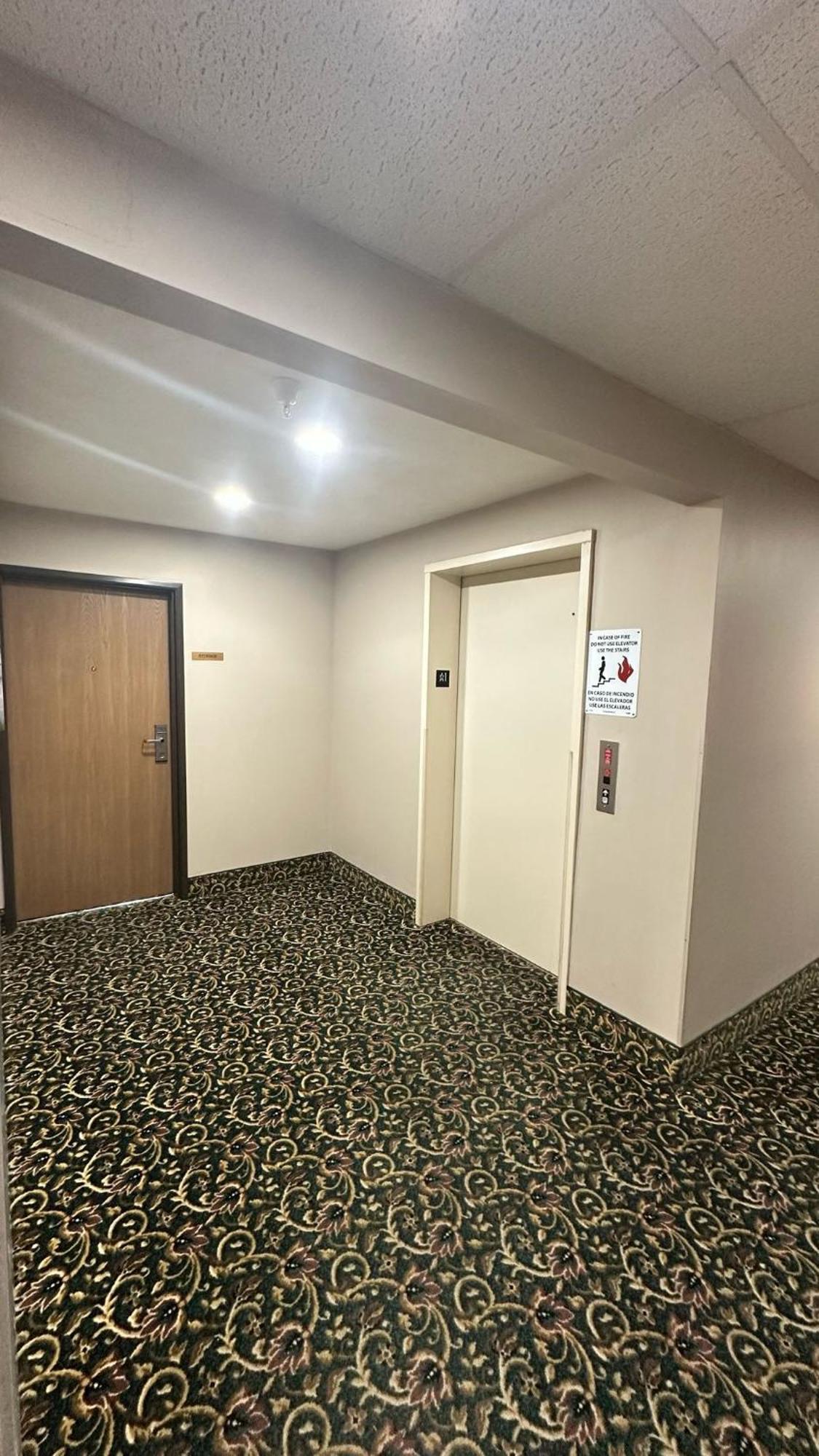 Burgundy Inn & Suites By Oyo El Paso Exterior foto